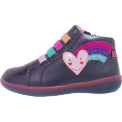 Buty sportowe dziewczęce: Agatha Ruiz de la Prada BUTTERFLY Sznurowane sportowe purple