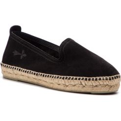 Espadryle MANEBI - Slippers W K 1.0 N0 Black Suede. Czarne espadryle damskie Manebi, bez wzorów, ze skóry, bez obcasa, na płaskiej podeszwie, bez zapięcia. W wyprzedaży za 299,00 zł.