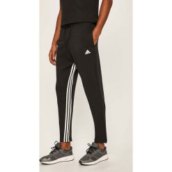 Adidas Performance - Spodnie. Czarne spodnie męskie adidas Performance, na co dzień, m, bez wzorów, z bawełny, sportowe. W wyprzedaży za 159,90 zł.