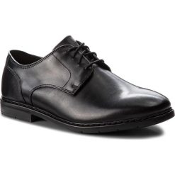 Półbuty CLARKS - Banbury Lace 261322107 Black Leather. Czarne derby męskie Clarks, z materiału. Za 399,00 zł.