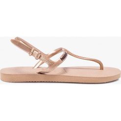 Havaianas - Sandały. Czarne klapki damskie Havaianas, bez wzorów, z gumy, bez obcasa. W wyprzedaży za 69,90 zł.