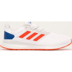 Adidas - Buty Runfalcon. Białe sneakersy męskie Adidas, z gumy, na sznurówki. W wyprzedaży za 179,90 zł.