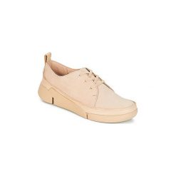 Buty Clarks TRI. Różowe trampki i tenisówki damskie marki Clarks, bez wzorów, bez zapięcia. Za 351,20 zł.