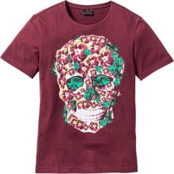T-shirt Slim Fit bonprix bordowy z nadrukiem. Czerwone koszulki męskie bonprix, s, z nadrukiem, bez kołnierzyka, bez rękawów. Za 37,99 zł.