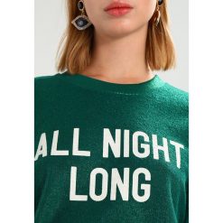 Bluzki, topy, tuniki: Lee ALL NIGHT LONG Tshirt z nadrukiem evergreen