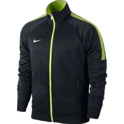 Nike Team Club Trainer 658683-011 bluzy męskie czarne S. Czarne bluzy męskie Nike, s, bez wzorów, z poliesteru, sportowe, z kapturem, bez rękawów, bez kaptura. W wyprzedaży za 169,99 zł.