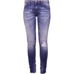 Emporio Armani Jeans Skinny Fit blue denim. Niebieskie jeansy damskie Emporio Armani, z elastanu. W wyprzedaży za 1007,20 zł.