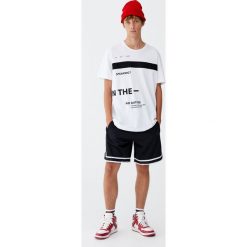 Spodenki jogging basket. Czerwone spodenki i szorty męskie Pull&Bear. Za 69,90 zł.
