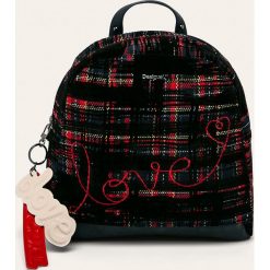 Desigual - Plecak. Czarne plecaki damskie Desigual, bez wzorów, z poliesteru. W wyprzedaży za 239,90 zł.