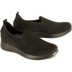 FLY FLOT 942561-1 black, półbuty damskie. Czarne półbuty damskie Fly Flot, bez wzorów, bez obcasa, bez zapięcia. Za 246,90 zł.
