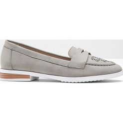 Buty wsuwane z pianką Youfoam bonprix jasnoszary. Szare baleriny damskie bonprix, bez wzorów, bez obcasa. Za 79,99 zł.