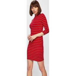 Tally Weijl - Sukienka. Czerwone sukienki damskie marki TALLY WEIJL, na co dzień, s, bez wzorów, z elastanu, casualowe, bez kołnierzyka, bez rękawów, mini, proste. Za 129,90 zł.