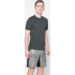 Reebok - Szorty. Zielone spodenki i szorty męskie marki Reebok, xl, z elastanu, sportowe. W wyprzedaży za 139,90 zł.