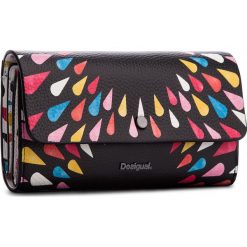 Duży Portfel Damski DESIGUAL - 18WAYP14 2000. Białe portfele damskie marki Desigual, ze skóry ekologicznej. W wyprzedaży za 209,00 zł.