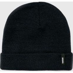 Answear - Czapka. Czarne czapki damskie ANSWEAR, na zimę, z dzianiny. W wyprzedaży za 29,90 zł.