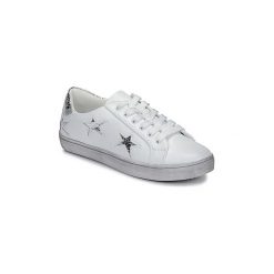 Buty Chattawak CHARLY. Białe trampki i tenisówki damskie Chattawak, bez wzorów, bez zapięcia. Za 119,40 zł.