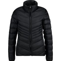 Abercrombie & Fitch PACKABLE PUFFER Kurtka puchowa black. Czarne kurtki damskie marki Abercrombie & Fitch, l, bez wzorów, z nylonu, bez kaptura. W wyprzedaży za 503,20 zł.