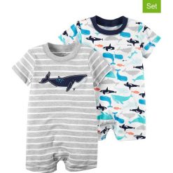 Rampers (2 szt.) w kolorze szaro-turkusowo-granatowym. Szare body niemowlęce Carter's, z aplikacjami, z bawełny, bez rękawów. W wyprzedaży za 59,95 zł.