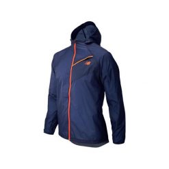 New Balance MRJ5100DKS. Niebieskie kurtki sportowe męskie New Balance, m, bez wzorów, z materiału, bez kaptura, do biegania. Za 399,99 zł.