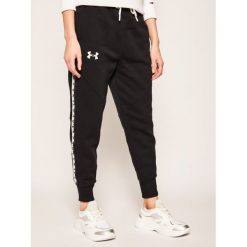 Spodnie dresowe Under Armour Fleece Taped Wordmark 1352746. Szare spodnie damskie Under Armour, l, z bawełny. Za 259,00 zł.