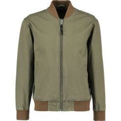 Kurtki męskie: Brixton SAUDER Kurtka Bomber light olive