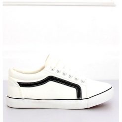 Trampki damskie białe BL117P White. Białe trampki i tenisówki damskie ButyModne, bez wzorów, z tkaniny, bez zapięcia. Za 68,61 zł.