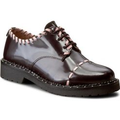 Półbuty TWINSET - Stringata CA6TQY R Aubergine/Ro. Cenere 778. Czerwone półbuty damskie Twinset, bez wzorów, ze skóry, bez obcasa, na obcasie, na sznurówki. W wyprzedaży za 609,00 zł.
