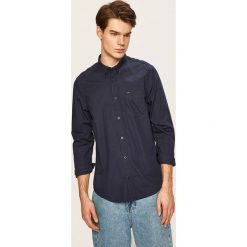 Lee - Koszula. Niebieskie koszule męskie Lee, s, bez wzorów, z bawełny, casualowe, button down, z długim rękawem. W wyprzedaży za 149,90 zł.