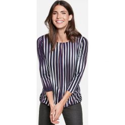 Bluzka z rękawem o dł. 3/4 we wzór na całej powierzchni. Czarne koszulki męskie GERRY WEBER EDITION, w paski, bez kołnierzyka, bez rękawów. Za 159,00 zł.