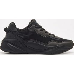 Sneakersy TX-534C - Czarny. Czarne sneakersy męskie Cropp, bez zapięcia. Za 159,99 zł.