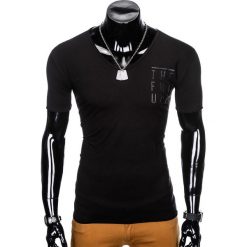 T-SHIRT MĘSKI Z NADRUKIEM S956 - CZARNY. Szare t-shirty męskie z nadrukiem marki Lacoste, z gumy, na sznurówki, thinsulate. Za 19,99 zł.