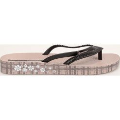 Ipanema - Japonki. Fioletowe klapki damskie Ipanema, bez wzorów, z gumy, bez obcasa, na obcasie. Za 79,90 zł.