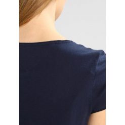 Bluzki, topy, tuniki: Tommy Jeans SOFT TEE Tshirt basic black iris