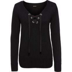 Sweter ze sznurowaniem bonprix czarny. Czarne swetry klasyczne damskie marki bonprix, z dzianiny, ze sznurowanym dekoltem. Za 74,99 zł.