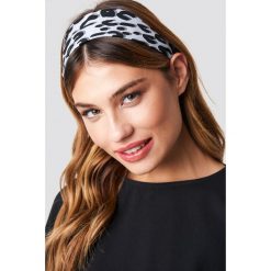 NA-KD Accessories Szalik Leo Print Hair - Grey. Szare szaliki damskie NA-KD Accessories, z materiału. Za 52,95 zł.