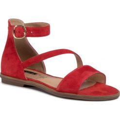 Sandały S.OLIVER - 5-28112-24 Red 500. Czerwone klapki damskie S.Oliver, bez wzorów, z zamszu, bez obcasa, na obcasie. Za 239,00 zł.
