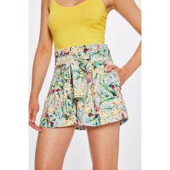 Answear - Szorty Garden of Dreams. Szorty damskie ANSWEAR, s, bez wzorów, z poliesteru, casualowe, z podwyższonym stanem. W wyprzedaży za 49,90 zł.