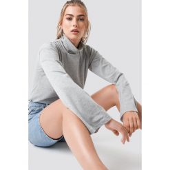 NA-KD Top z szerokim rękawem - Grey. Szare topy damskie NA-KD, bez wzorów, z golfem. Za 92,95 zł.