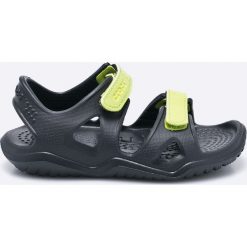 Crocs - Sandały dziecięce. Czarne sandały chłopięce Crocs, z gumy, bez zapięcia. W wyprzedaży za 89,90 zł.