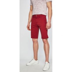 Guess Jeans - Szorty. Brązowe spodenki i szorty męskie Guess Jeans, m, z aplikacjami, z elastanu, casualowe. W wyprzedaży za 199,90 zł.