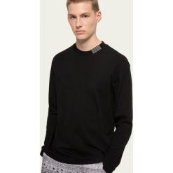Bluza Hugo Dotch 001 50432192. Czarne bluzy męskie HUGO, s, bez wzorów, bez kołnierzyka, bez rękawów, bez kaptura. Za 399,00 zł.