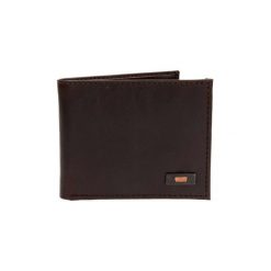 Portfele Levis 225080 BLIND PORTFELE m__czyzna BROWN. Pomarańczowe portfele męskie Levi's®, bez wzorów. Za 201,19 zł.