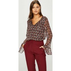 Answear - Bluzka Heritage. Bluzki damskie ANSWEAR, s, bez wzorów, z poliesteru, casualowe, bez kołnierzyka, bez rękawów. W wyprzedaży za 89,90 zł.