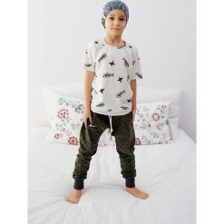Spodnie baggy STARS. Szare spodnie chłopięce marki Pakamera. Za 63,00 zł.