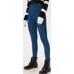 Jeansy skinny z wysokim stanem - Niebieski. Niebieskie jeansy damskie Sinsay, z podwyższonym stanem. Za 59,99 zł.