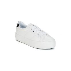 Buty No Name PLATO SNEAKER. Białe trampki i tenisówki damskie No Name, bez wzorów, bez zapięcia. Za 407,15 zł.