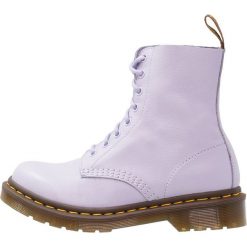 Botki damskie lity: Dr. Martens 1460 PASCAL 8 EYE BOOT Botki sznurowane purple heather