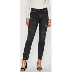 Guess Jeans - Jeansy The It Girl. Szare jeansy damskie Guess Jeans, z podwyższonym stanem. Za 549,90 zł.