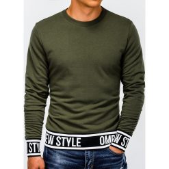 Bluza męska bez kaptura z nadrukiem B930 - oliwkowa. Zielone bluzy męskie Ombre Clothing, s, z nadrukiem, z bawełny, klasyczne, z kapturem, bez rękawów, bez kaptura. Za 39,00 zł.