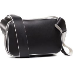 Torebka RED VALENTINO - TQ2B0B76NEA Nero/Lat 0MG. Czarne listonoszki damskie Red Valentino, bez wzorów, ze skóry, bez dodatków. Za 1269,00 zł.